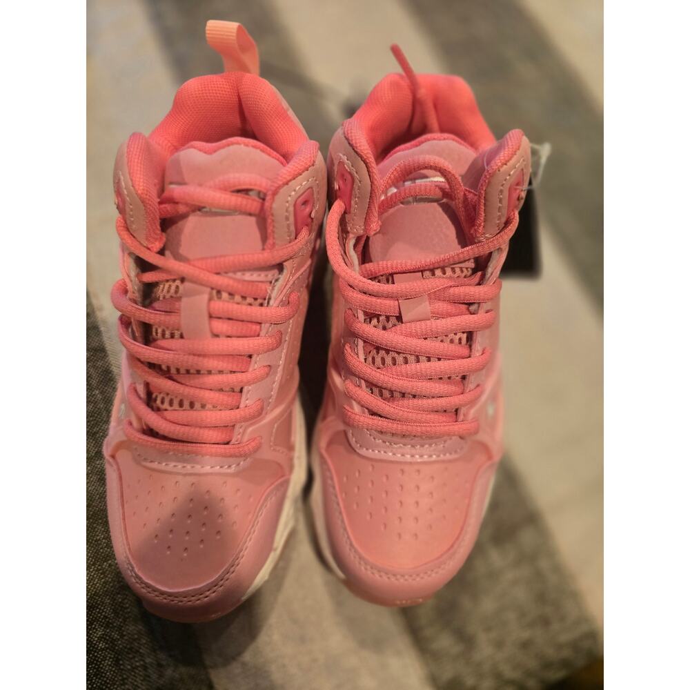 And1 Assist 6.0 Girls sneakers size 13 NWT